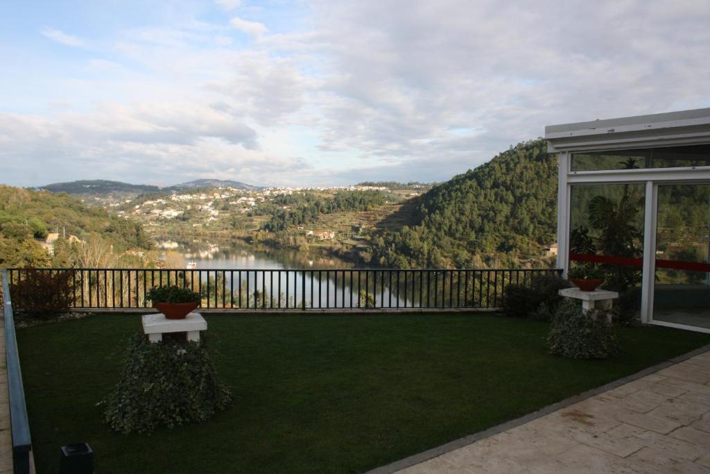 Отель Quinta De Santa Cruz Канелас Экстерьер фото