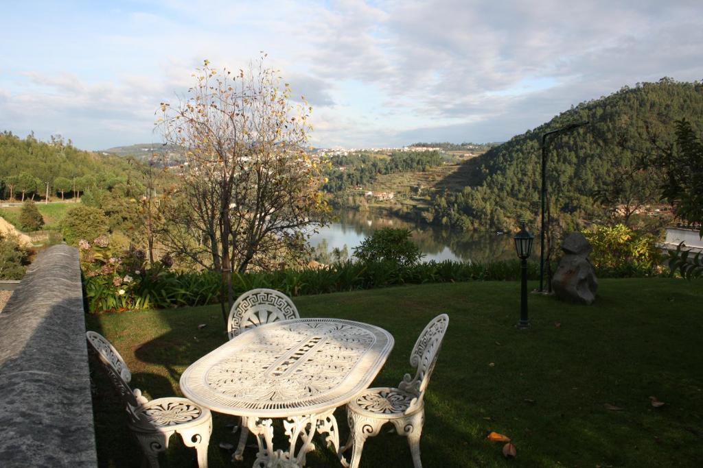 Отель Quinta De Santa Cruz Канелас Экстерьер фото